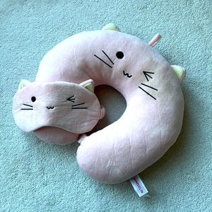 Travel neck pillow and eye cover